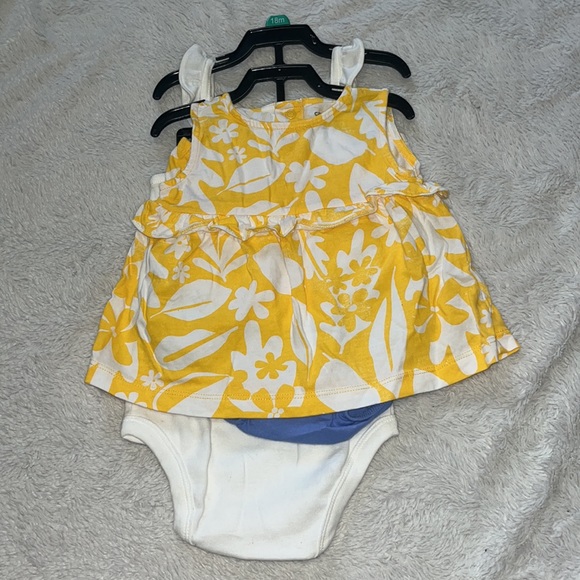 BNWT carters matching 4 piece set - Picture 3 of 6